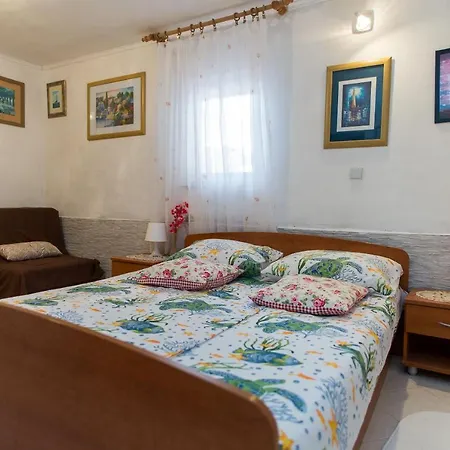 Artur Apartmán