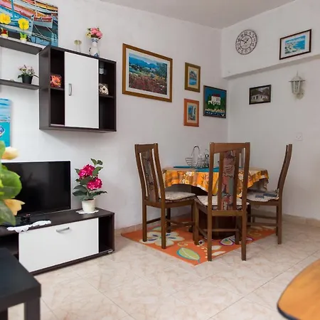 Artur Apartmán